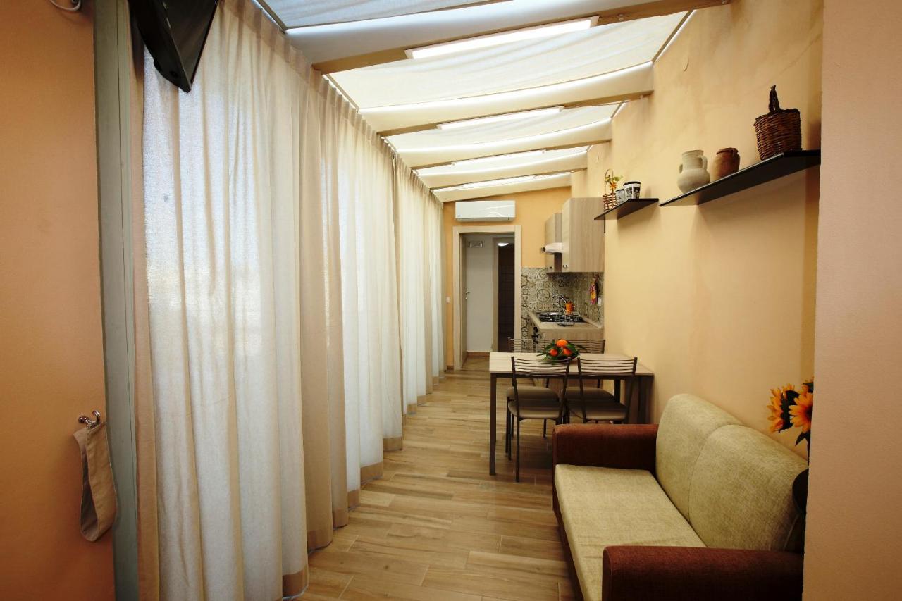 Re Sole Case Vacanze - Esclusivo Attico M A R T E Con Spaziosissima Terrazza Solarium Attrezzata Avola Dış mekan fotoğraf