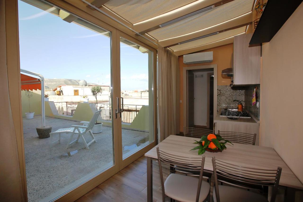 Re Sole Case Vacanze - Esclusivo Attico M A R T E Con Spaziosissima Terrazza Solarium Attrezzata Avola Dış mekan fotoğraf
