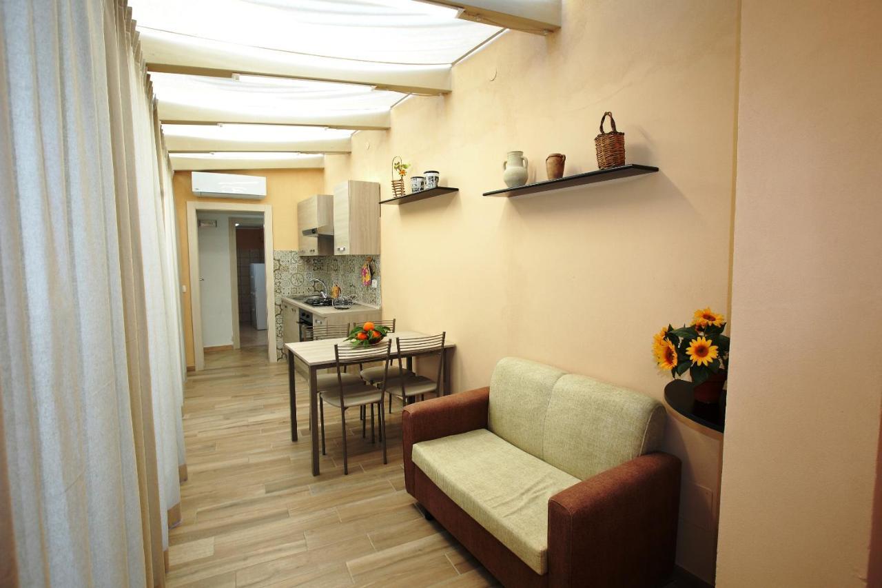 Re Sole Case Vacanze - Esclusivo Attico M A R T E Con Spaziosissima Terrazza Solarium Attrezzata Avola Dış mekan fotoğraf