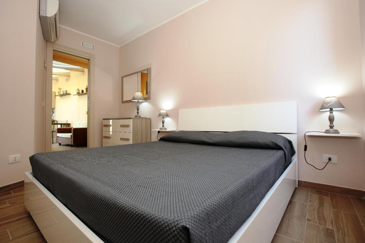 Re Sole Case Vacanze - Esclusivo Attico M A R T E Con Spaziosissima Terrazza Solarium Attrezzata Avola Dış mekan fotoğraf