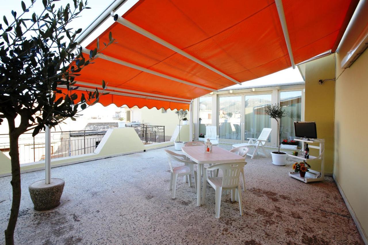 Re Sole Case Vacanze - Esclusivo Attico M A R T E Con Spaziosissima Terrazza Solarium Attrezzata Avola Dış mekan fotoğraf
