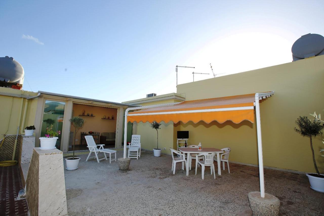 Re Sole Case Vacanze - Esclusivo Attico M A R T E Con Spaziosissima Terrazza Solarium Attrezzata Avola Dış mekan fotoğraf